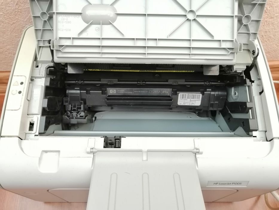 Лазерний принтер HP LaserJet P1005