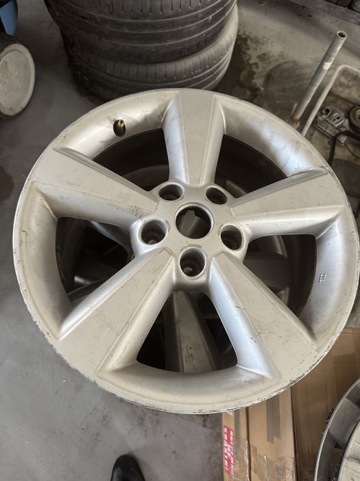 Диски ніссан кашкай nissan Qashqai R17 5*114.3