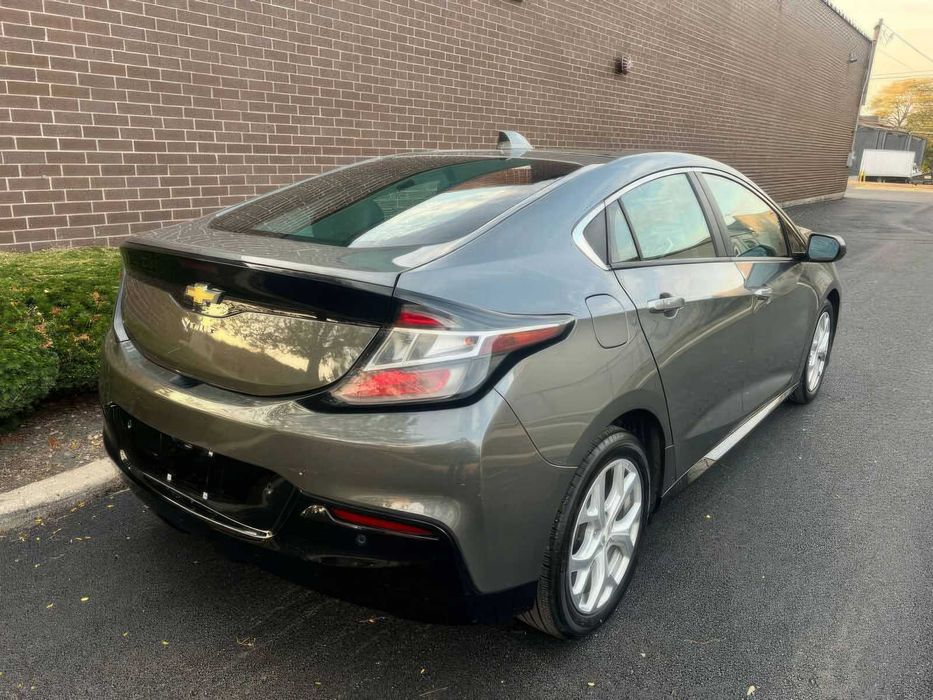 Chevrolet Volt Premier      2017