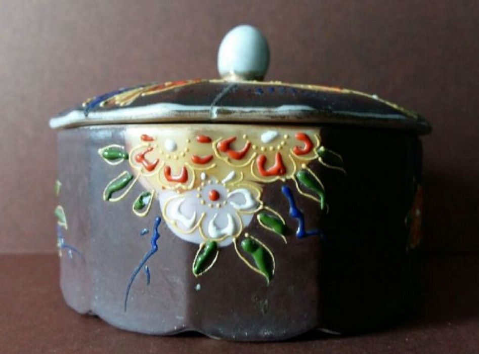 Antyk Pudełko Biżuteria Satsuma Japonia_Meiji_Styl Moriage Porc Kostna