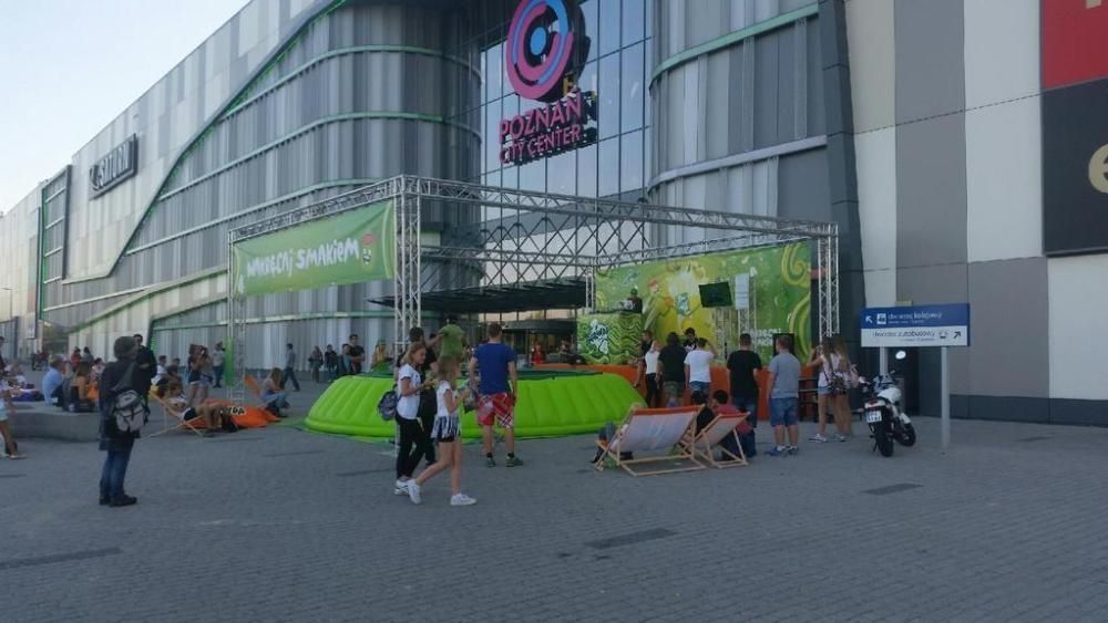 Stoisko targowe Poznań Trisystem Quadrosyste - system Octanorm