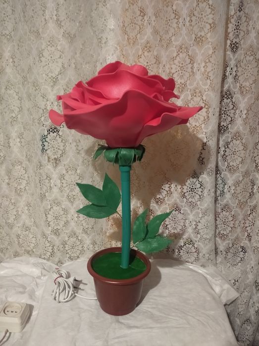 Світильник із ізолону