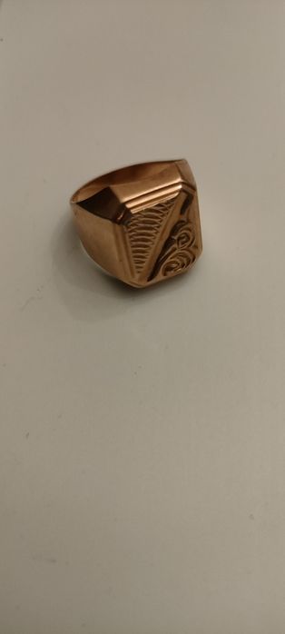 Złoty sygnet męski