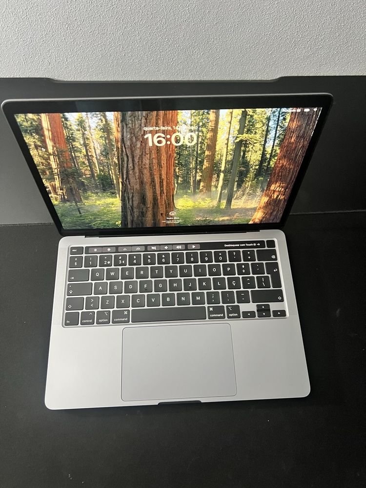 Macbook pro M2 com touch bar