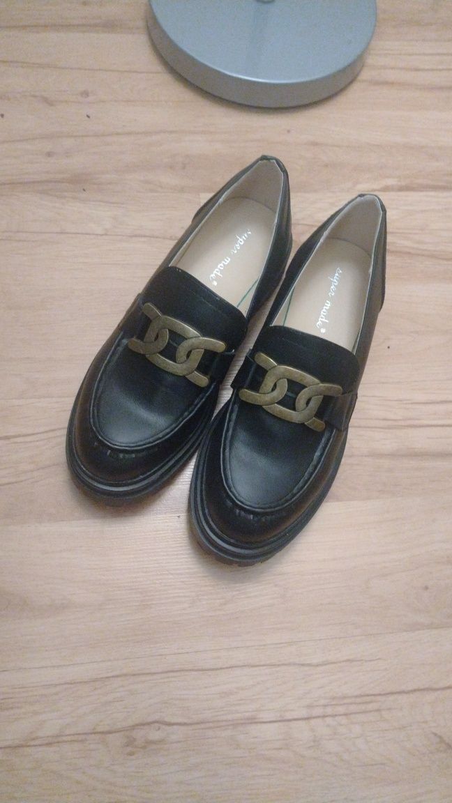 Buty damskie  rozmiar 40