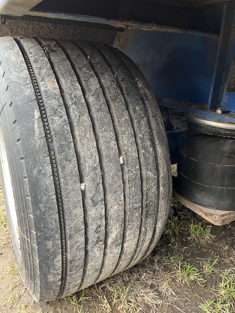 Полуприцеп бортовий
