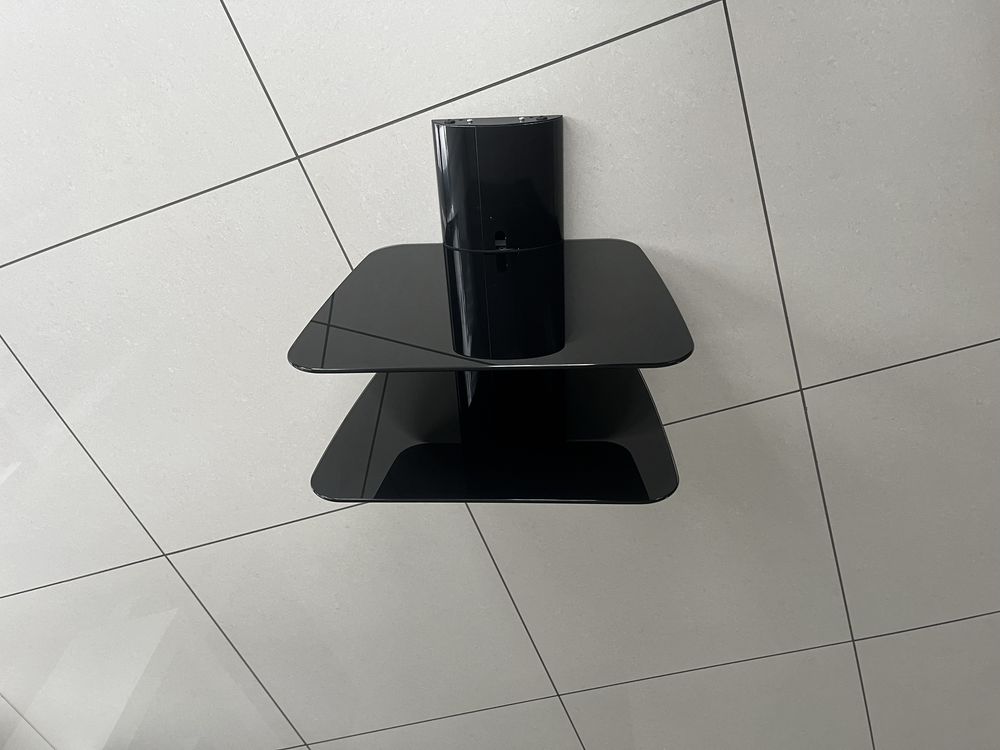 Podwójna szklana półka pod TV