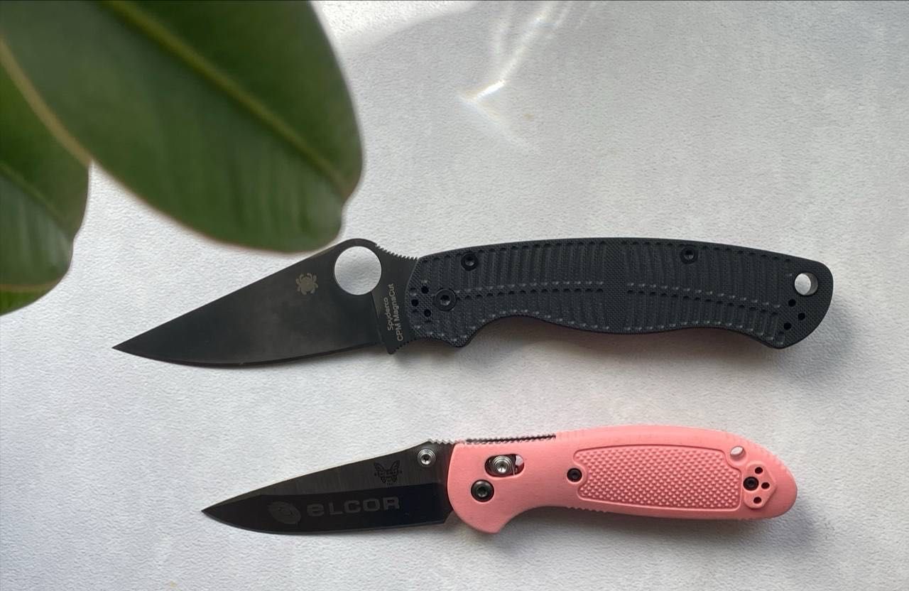 Benchmade 556 Mini Griptilian Pink