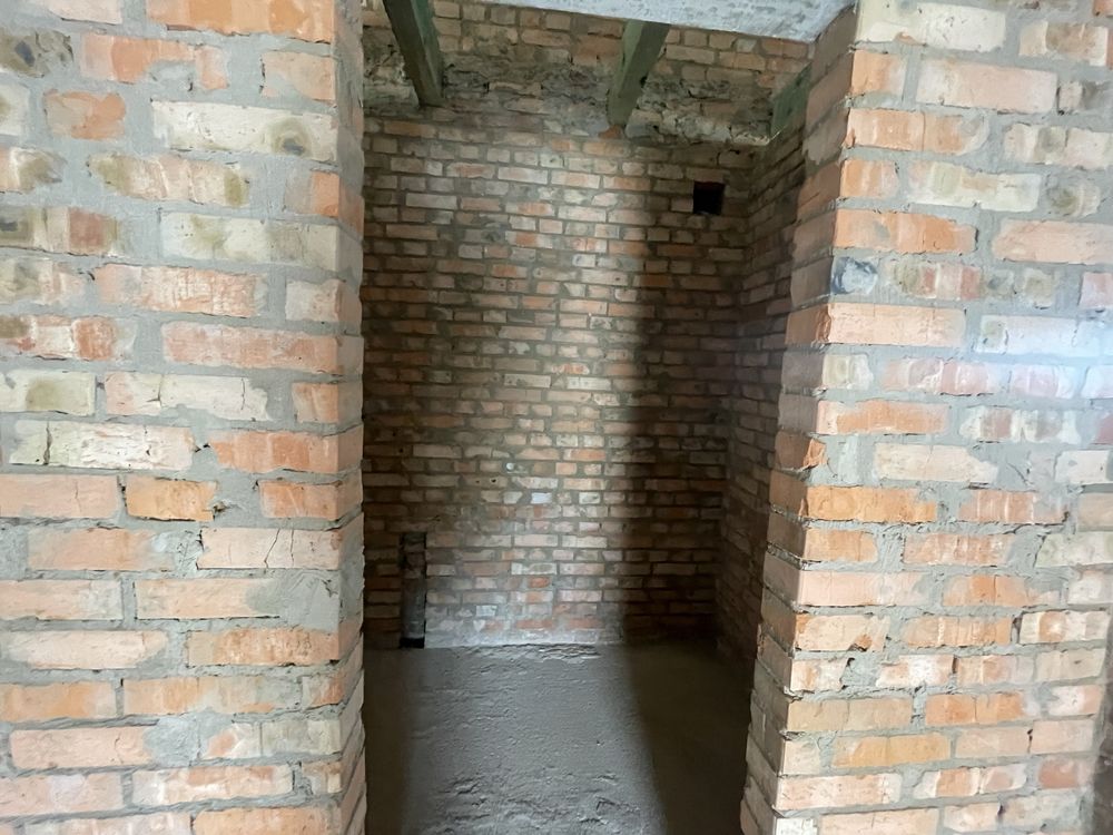 Продаж котеджів з міською адресою та комунікаціями