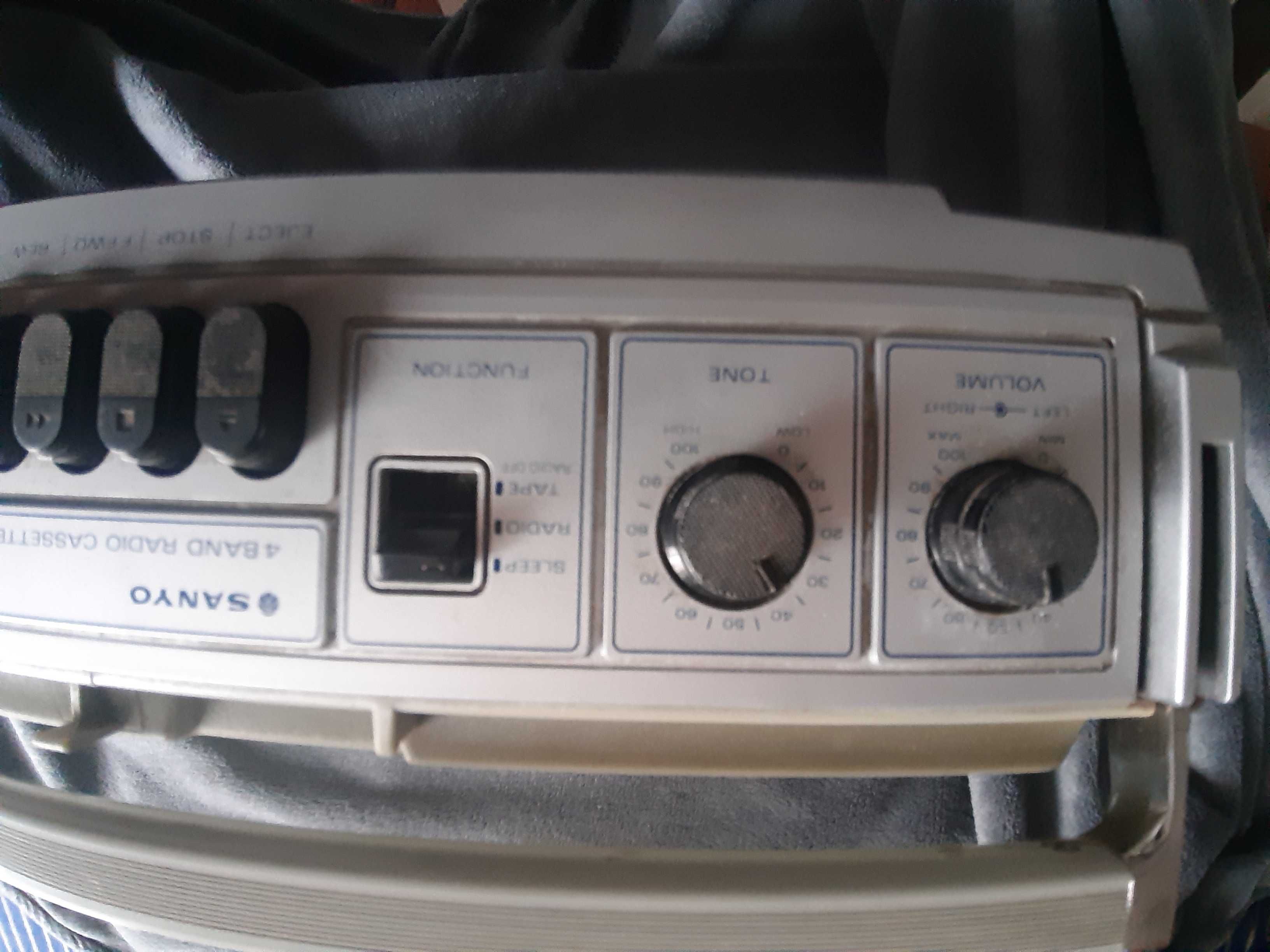 Radiomagnetofon SANYO MK9921K 1979 rok