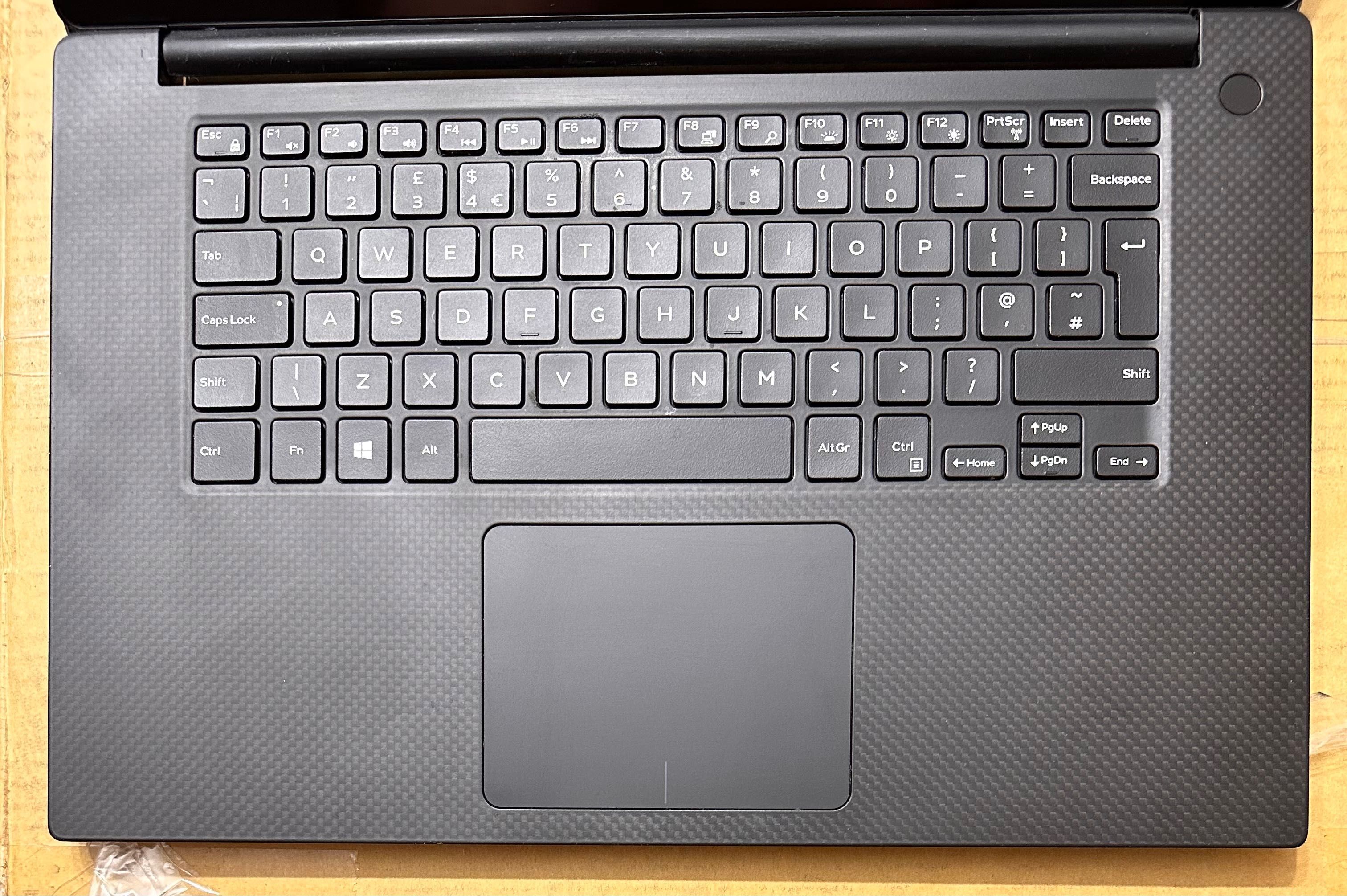 Dell XPS 15 9570 i7 4K dotykowa 16GB 512ssd biznes