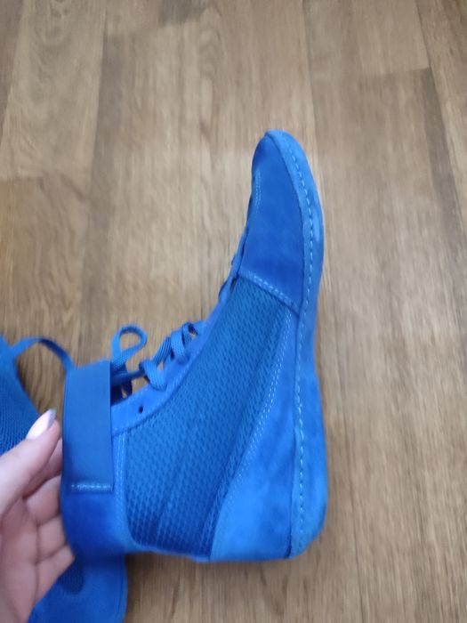 Продам борцівки 38 розміру