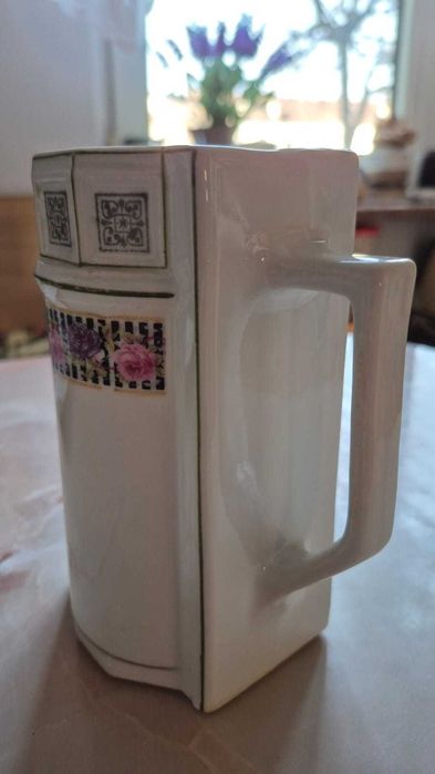 Przedwojenny mlecznik lata 30te porcelana