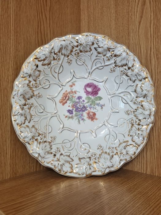 Винтажное фарфоровое блюдо "Цветы".Дулево,СССР .