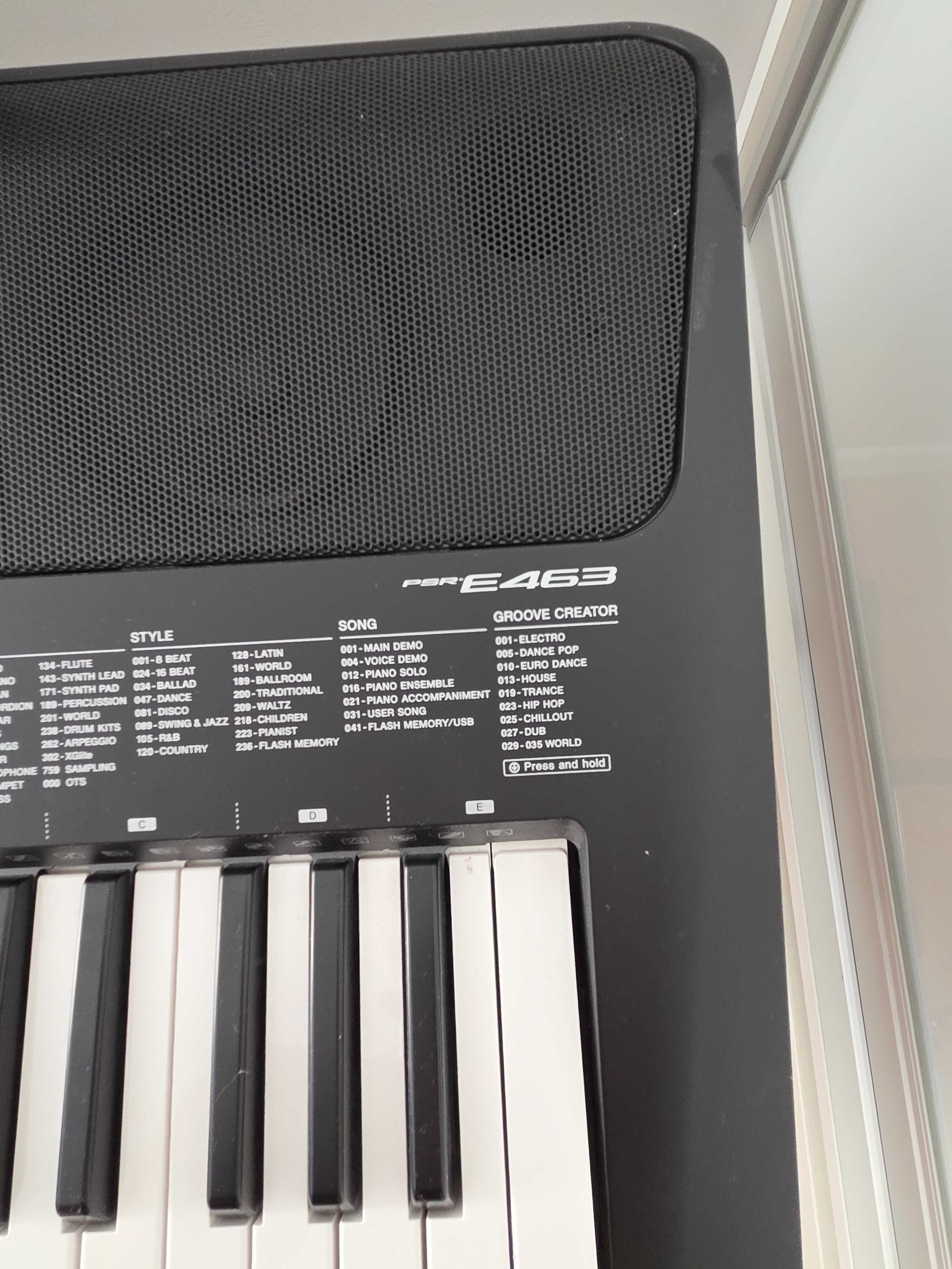 Keyboard Yamaha PSR E463