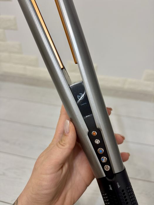 Dyson airstrate (фен , вирівнювач)