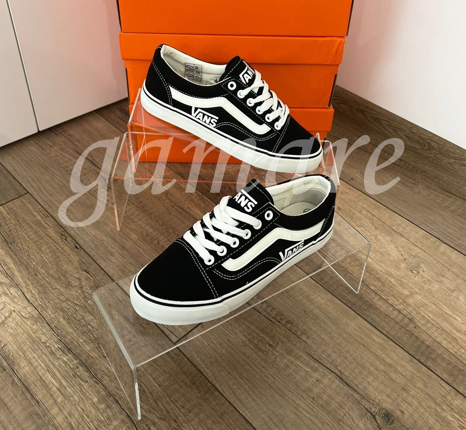 Vans damskie nowe czarne trampki nowe buty Vans nowe