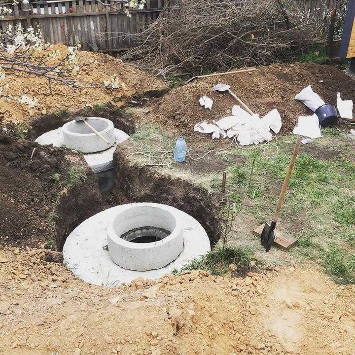 Бетонні КВАДРАТИ круги кільця  Залізобетонні Септики ПослугиЕкскаватор