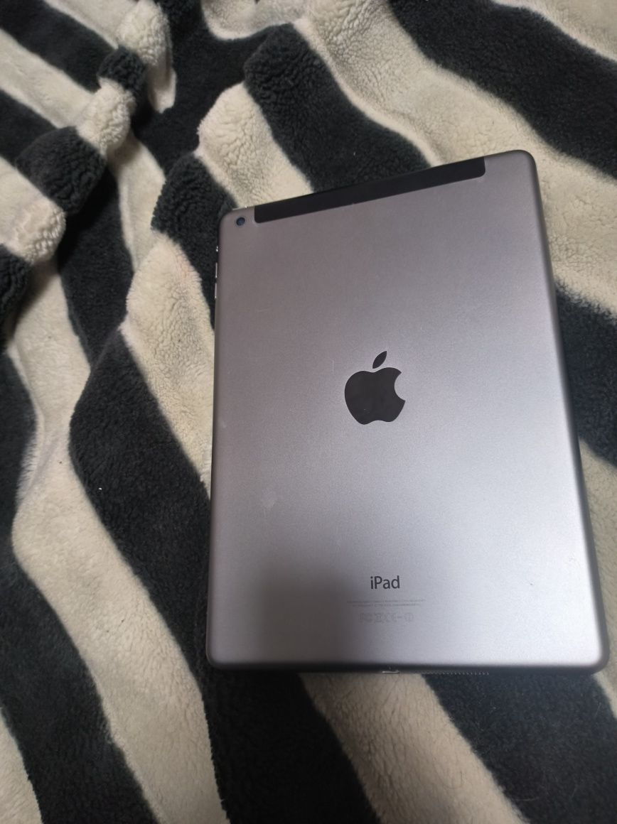 Apple A1475 iPad Air Wi-Fi 4G