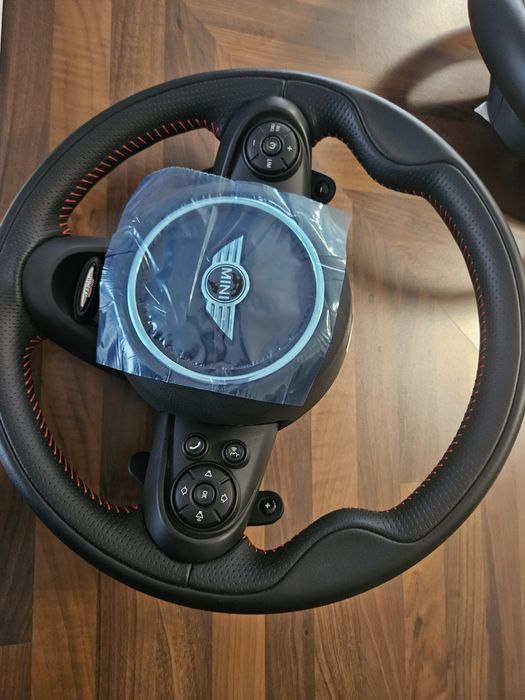 Kierownica mini cooper works seria f piekna, nowa.
