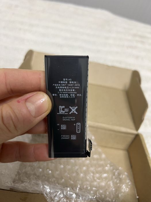аккумулятор iPhone 4 новий та Оригінальна Батарея iPhone 11