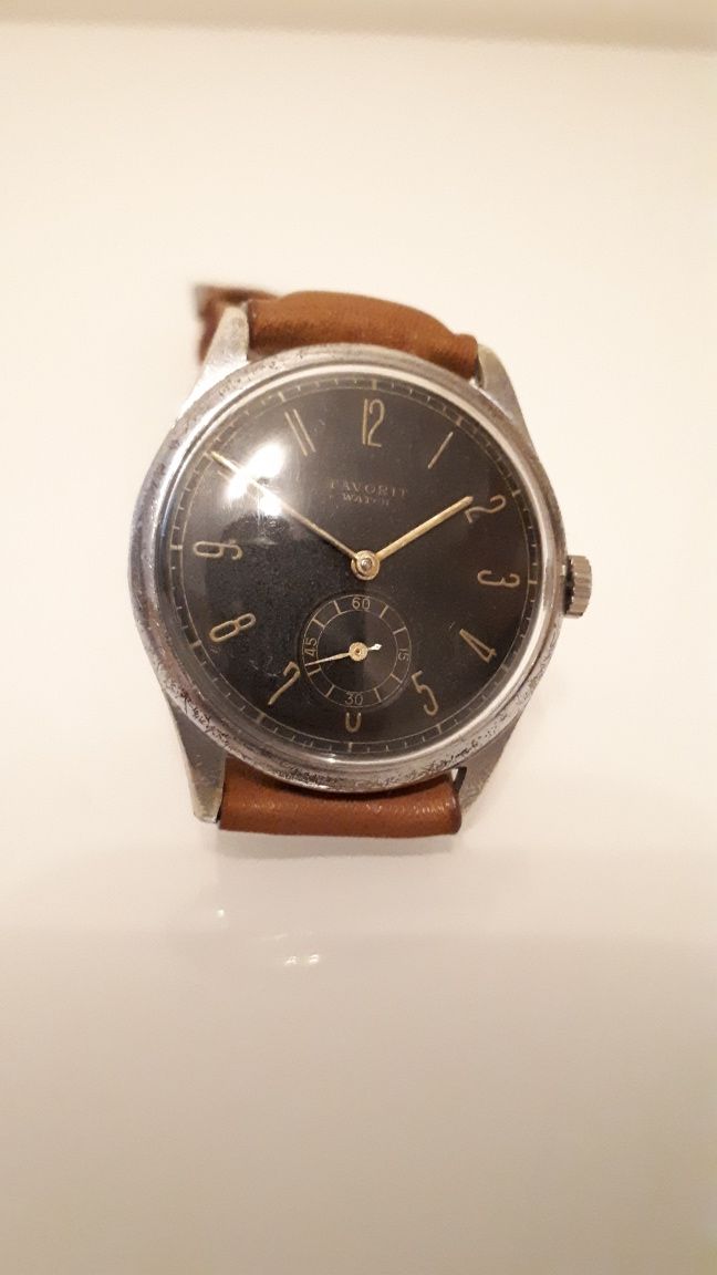Relógio Antigo vintage Favorit Watch Swiss from 40's black dial