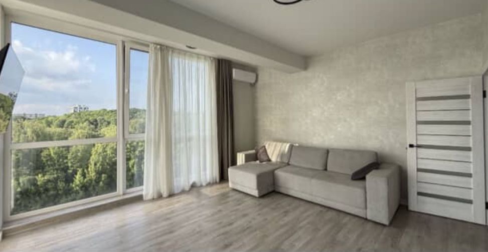 Здам в оренду 2-к квартиру із виглядом на озеро!