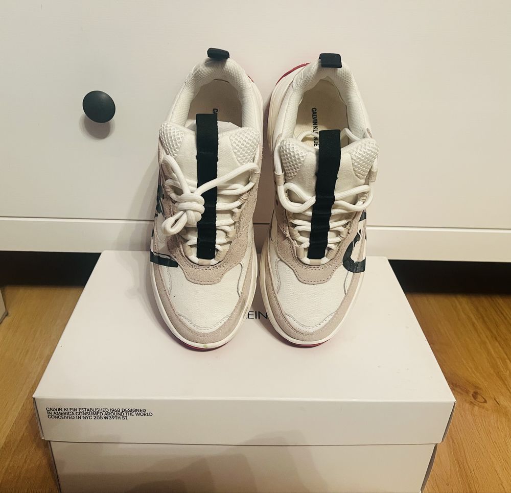 Buty damskie sneakersy wiosna oryginalne  36 Calvin Klein