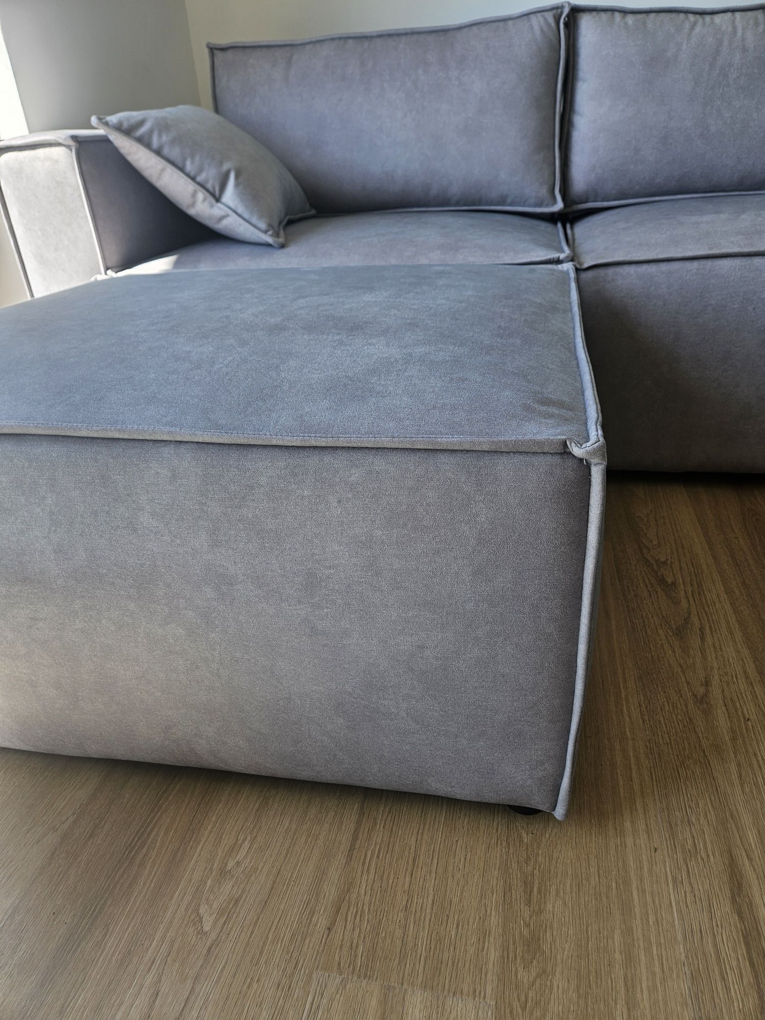 Narożnik sofa  nowy