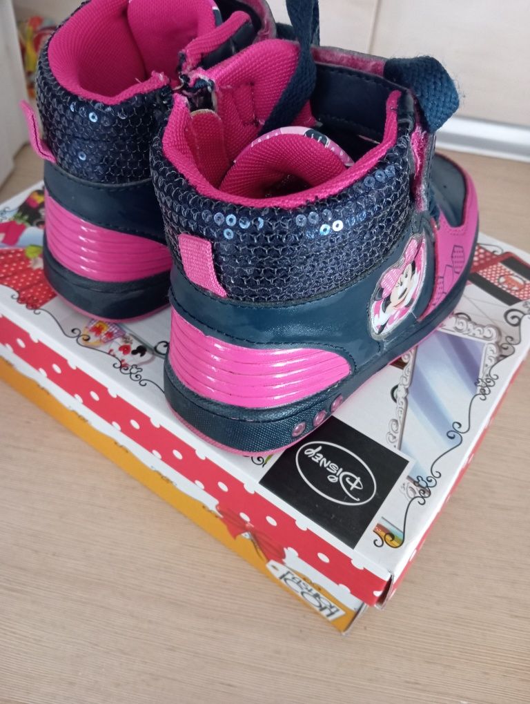 Jesienne botki za kostkę Minnie Disney 29