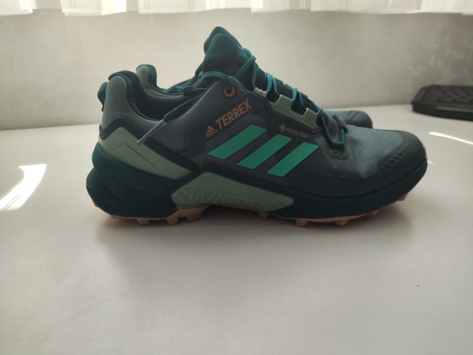 Продам кросівки Adidas Terrex Swift R3 Gore-tex