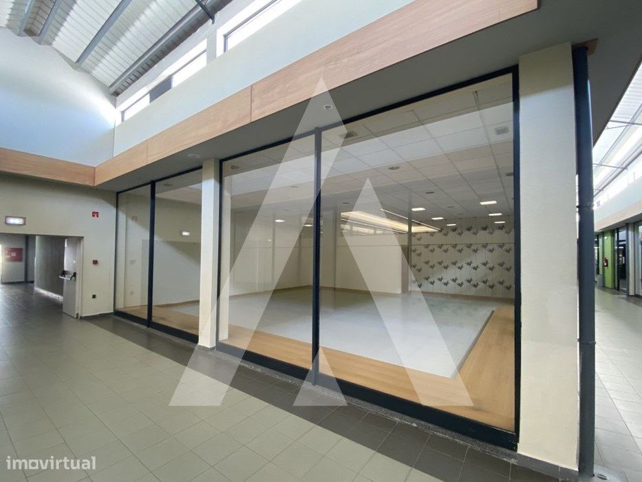 Loja em Albergaria-a-Velha