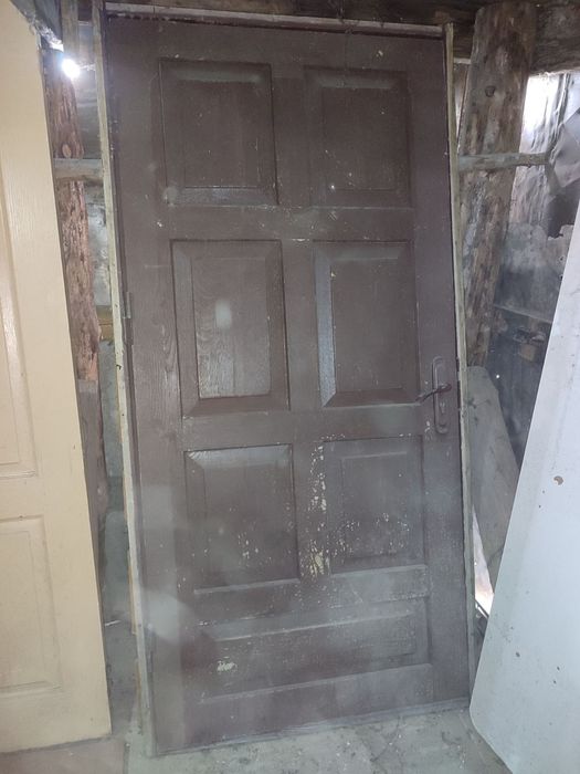 Двері вхідні з коробкою, міжкімнатні