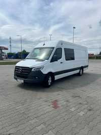 Mercedes-Benz Sprinter  Mercedes- Benz Sprinter 319