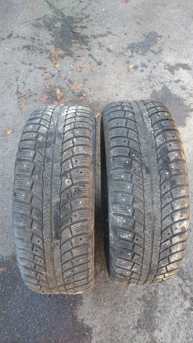 Шини зимові 205/65/r16.  Gislaved. В наявності 2шт. Зимова гума