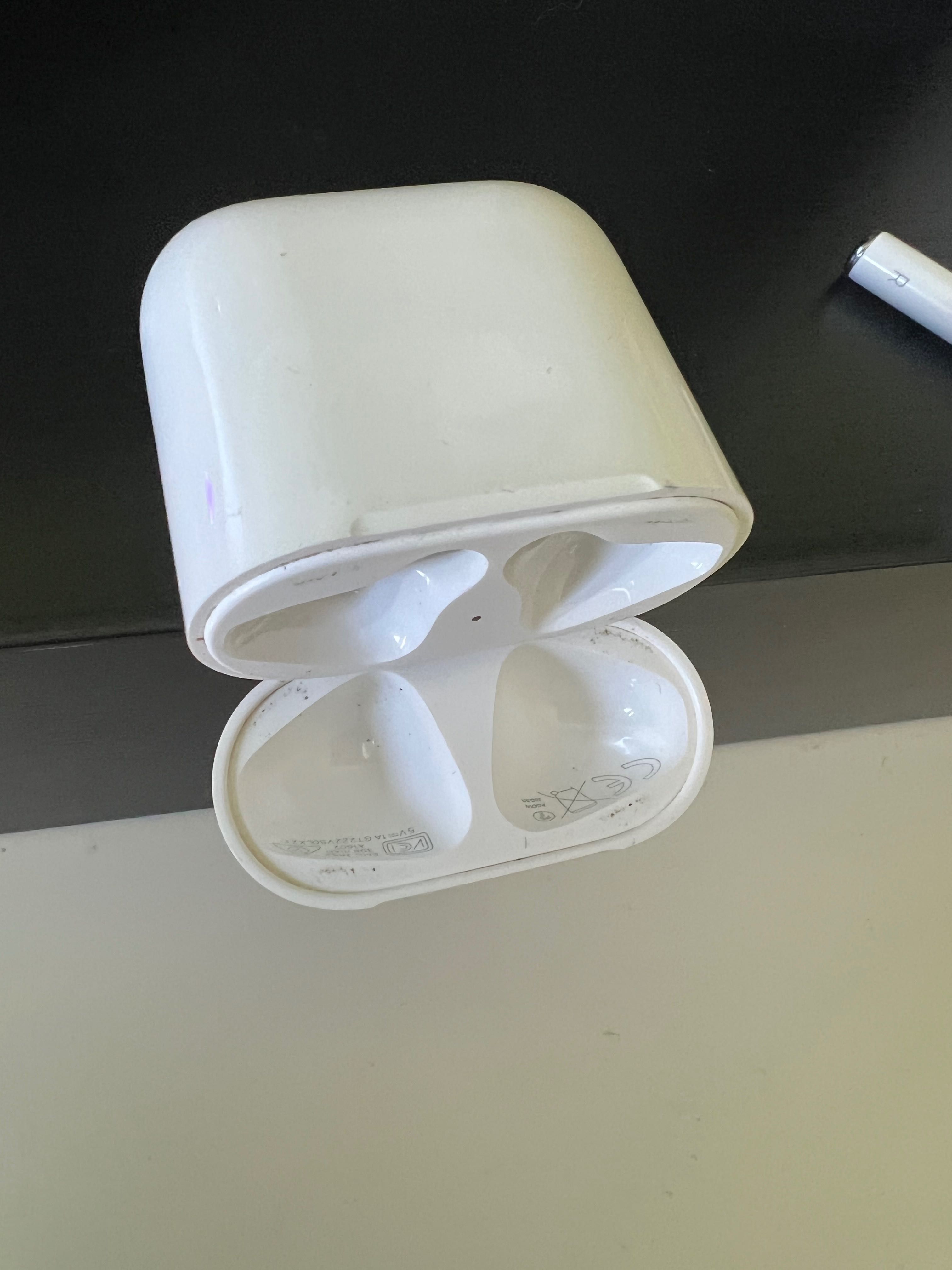 AirPods 2 geração usados em bom estado