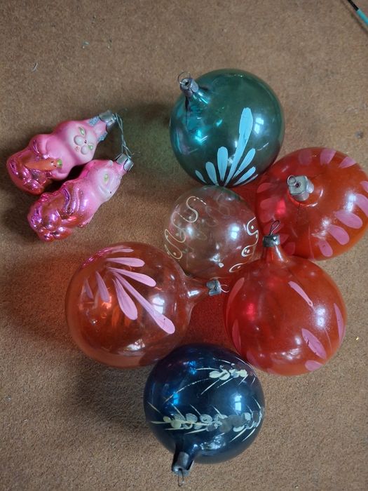 Большие елочные игрушки