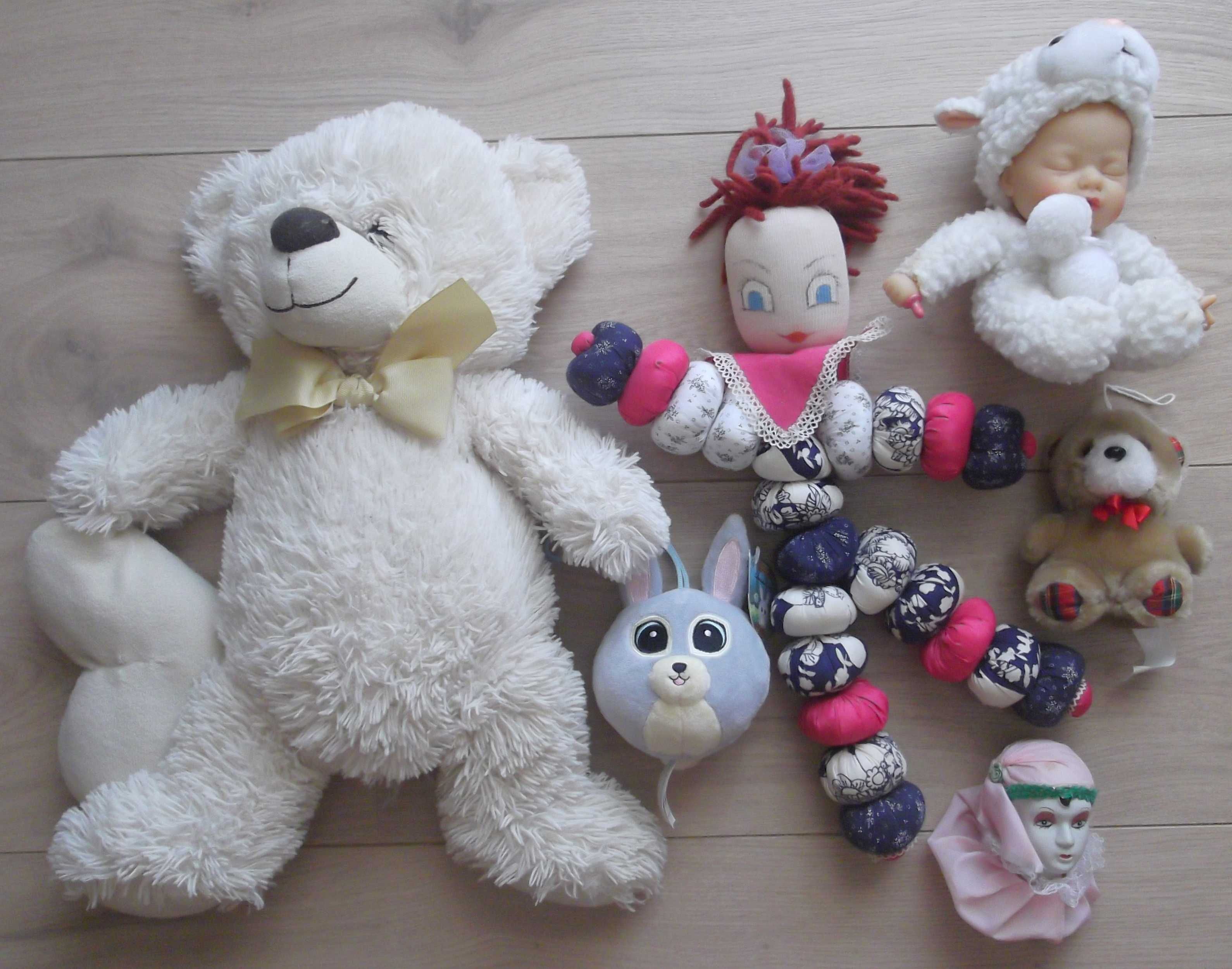 Peluches e Bonecos