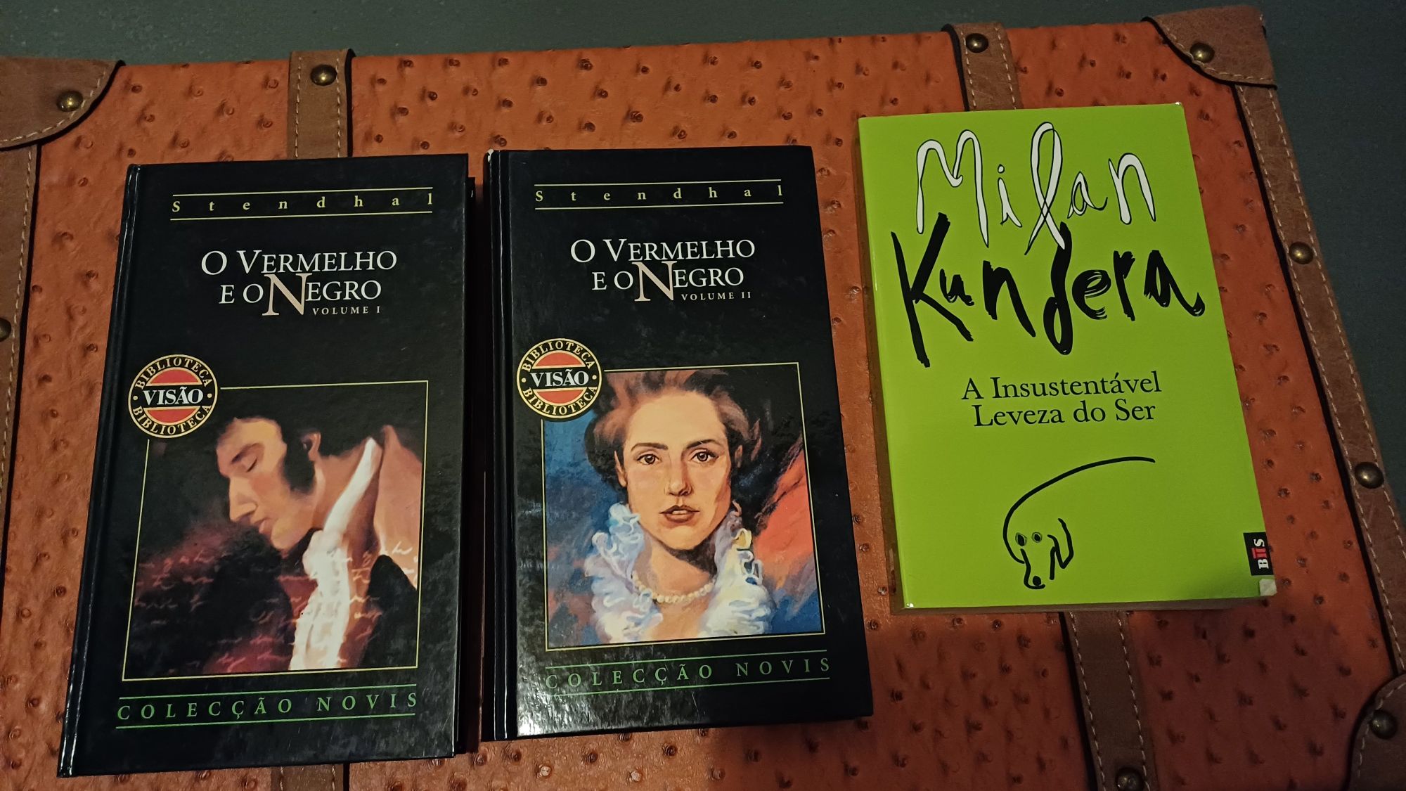 Varios livros 2€ cada