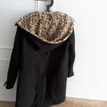 Parka ,com padrão Leopardo