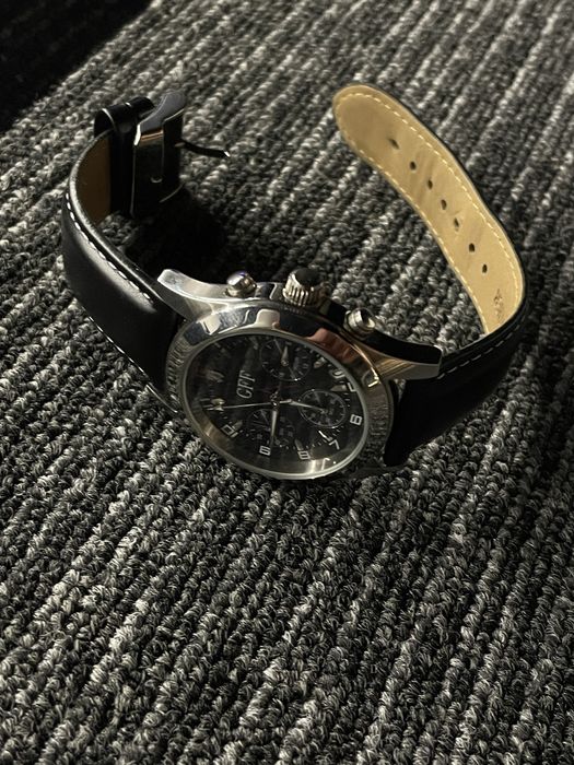 Годинник GFF в новому стані