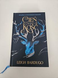 Cień i kość Leigh Bardugo