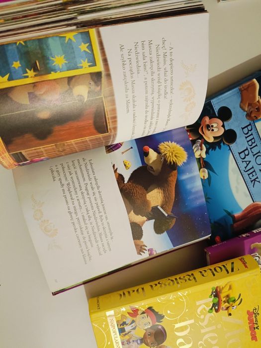 Zestaw 6 szt książek złota księga bajek najpiękniejsze opowieści 
Bibl
