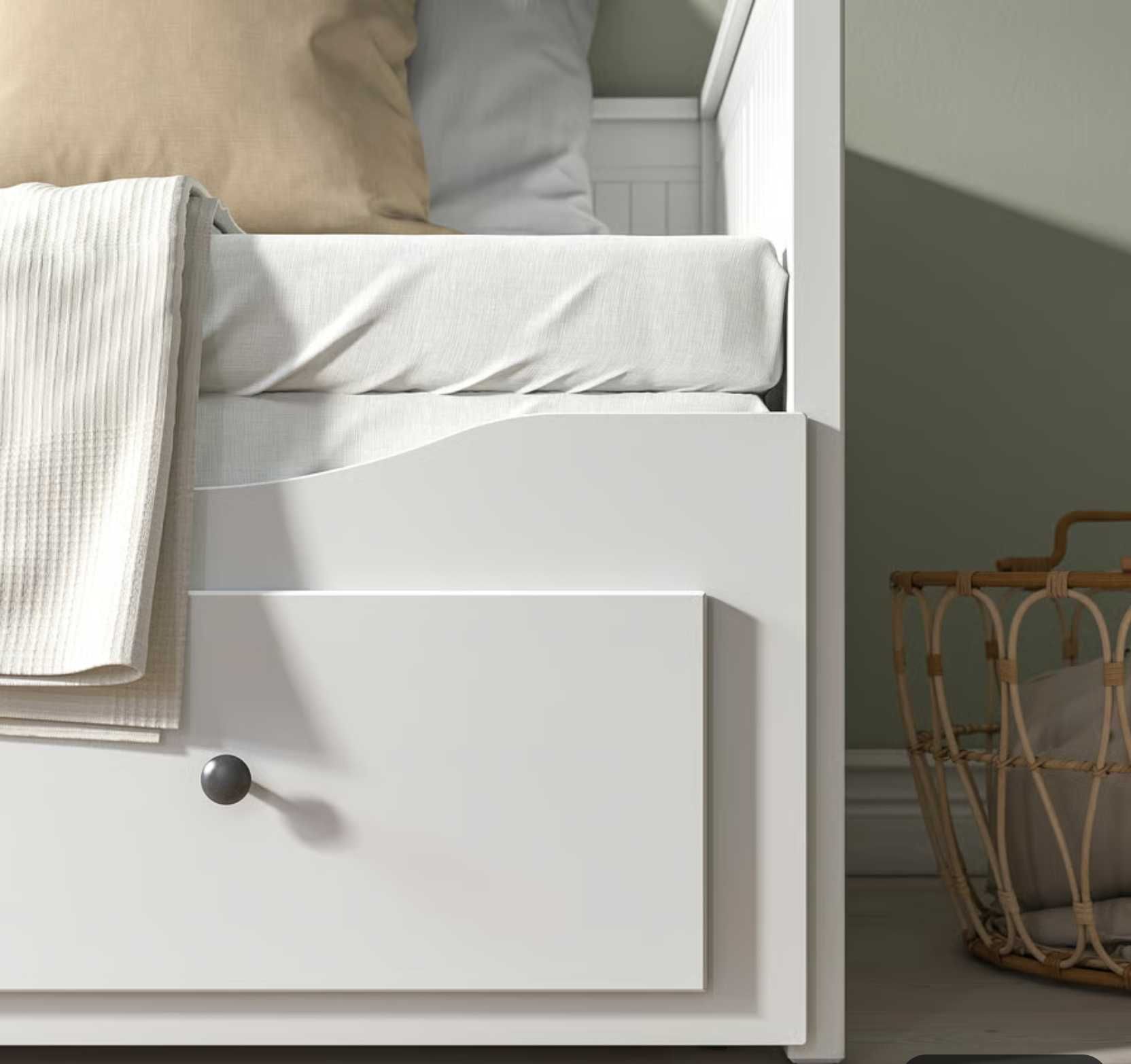 Vendo: Cama HEMNES IKEA de casal + colchão – Excelente estado