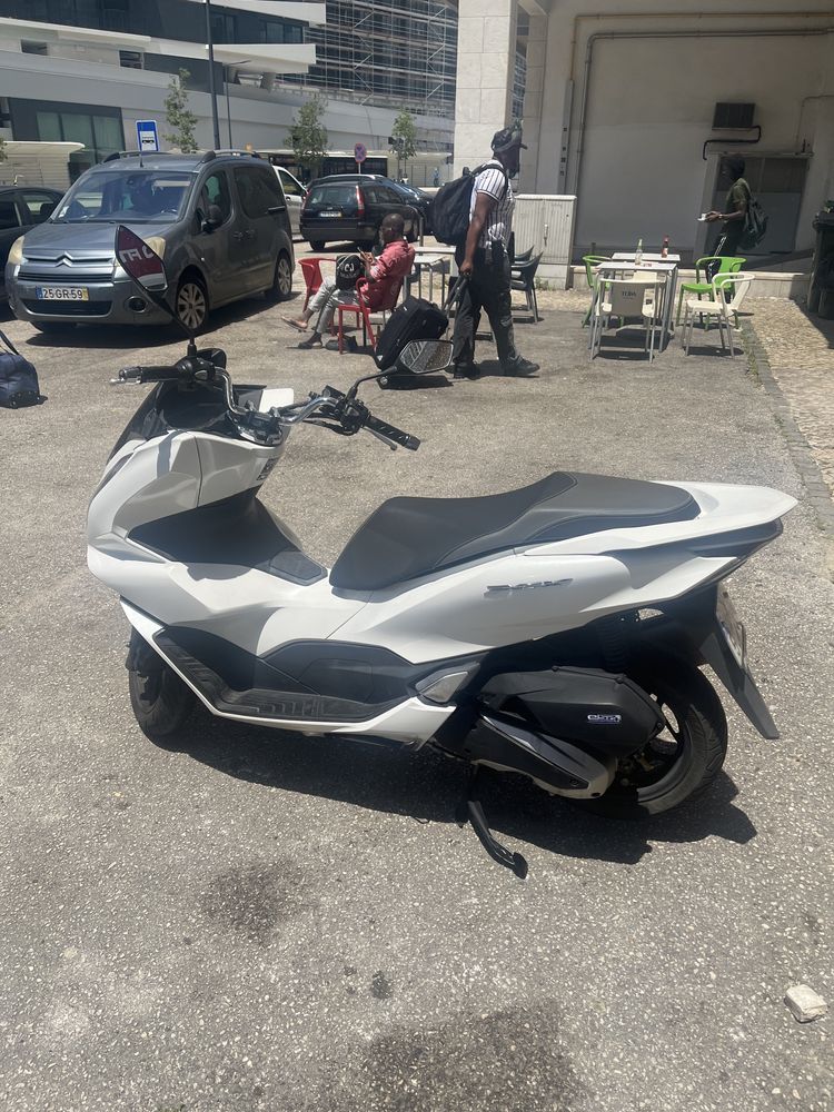 Pcx 125 branca 2021