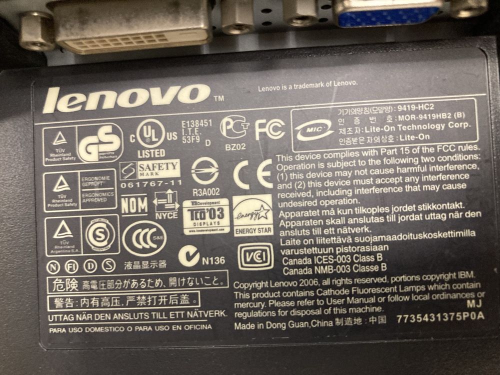 monitor LENOVO L193PC 19" 1280x1024