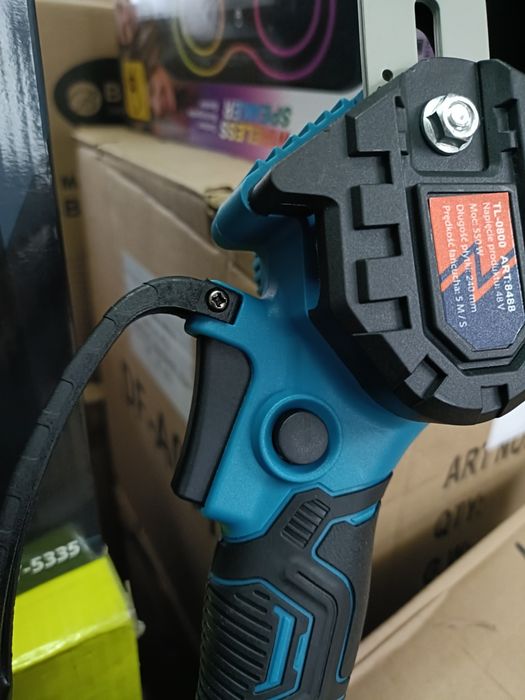 Пилка акумуляторна пила Domotec   Сучкоріз 2 АКБ міні пилка