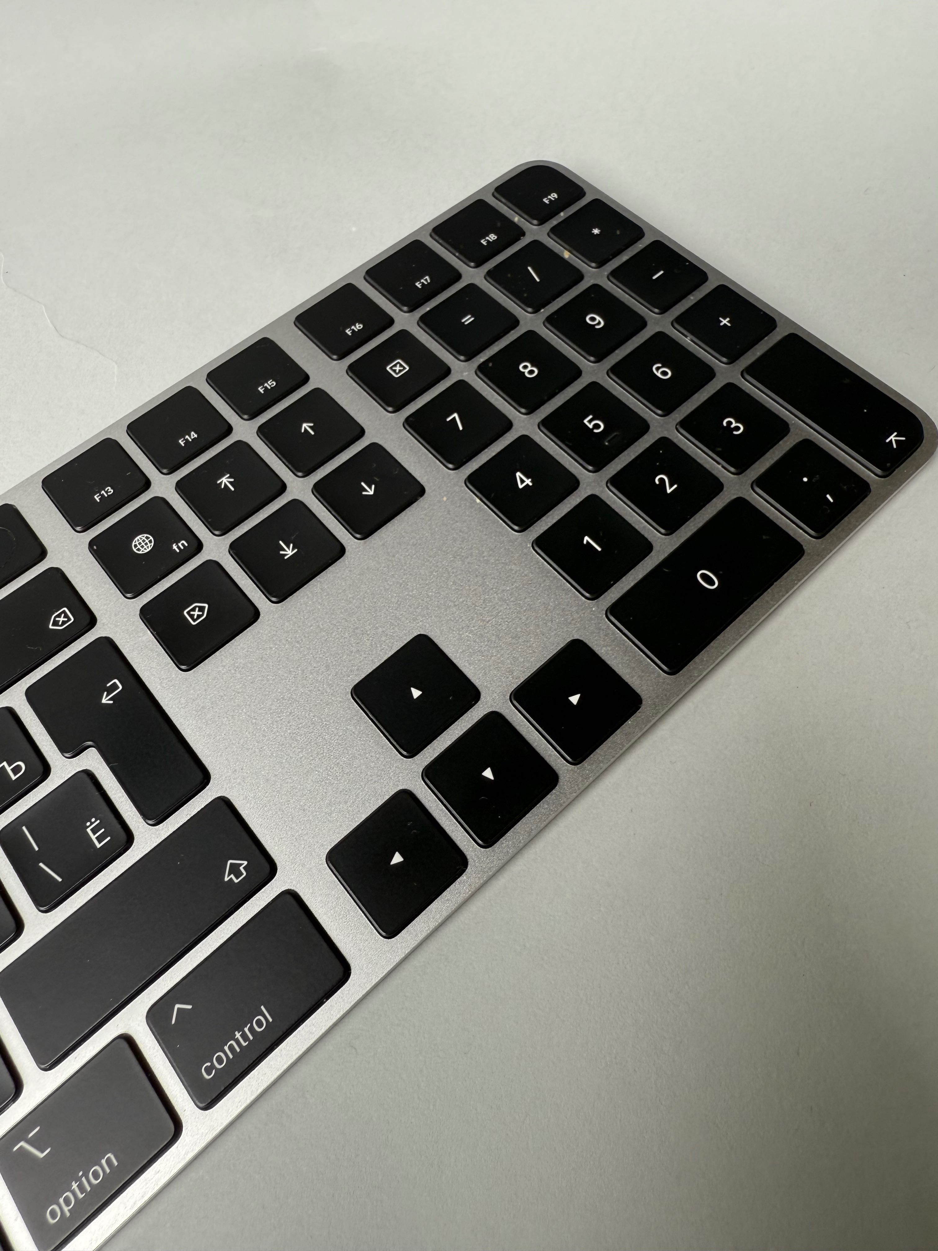 Apple Magic Keyboard з NumPad і Touch id (вживана)