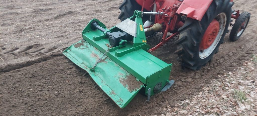Traktorek ogrodniczy iseki Kubota yanmar c 330  glebogryzarka Wom