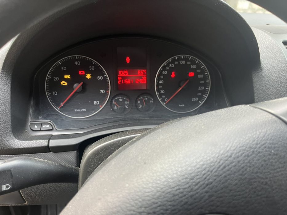 Volkswagen Golf 5 1.6 mpi